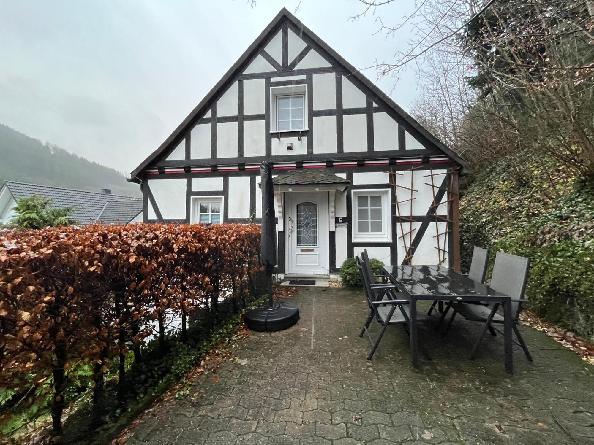 Schmallenberger Ferienhaus Екстериор снимка